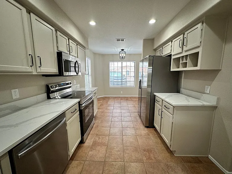 12237 N Gambel Dr — Photo 6