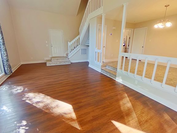 5th image of 6008 Bartlett Ct