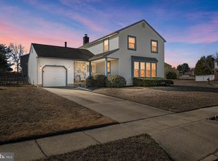 1 Hickory Cir, Sewell, NJ 08080