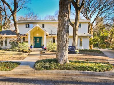 9052 Mercer Pl, Dallas, TX, 75228