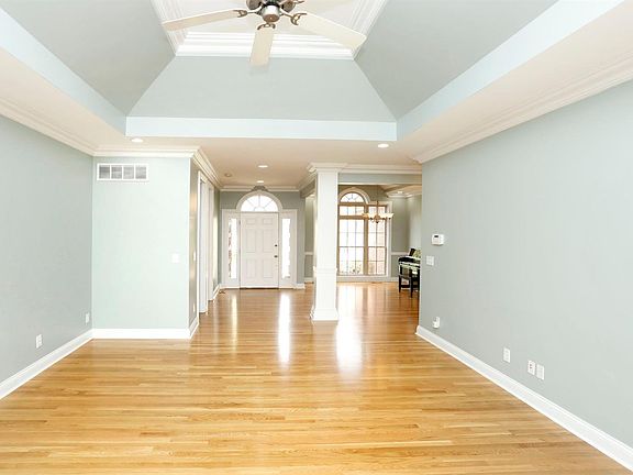 5th image of 3273 Malone Dr