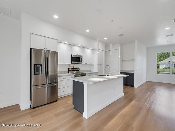 5th image of 2634 De Groodt Rd SW