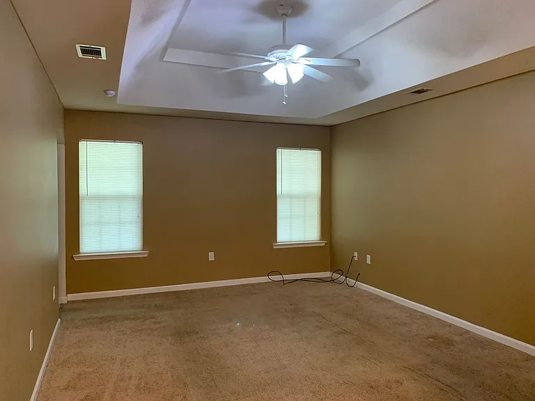 4280 Shelby Ln — Photo 6