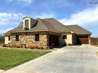 2402 W Rathgeber Rd, Wichita Falls, TX 76310