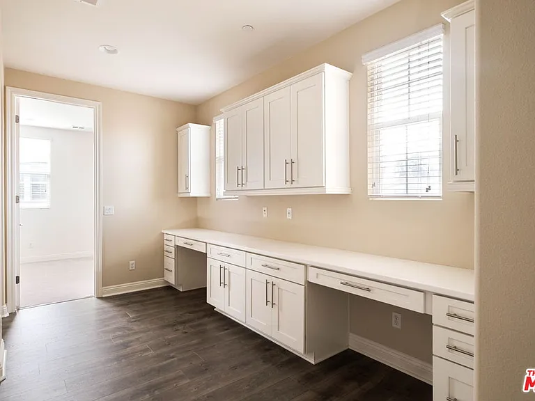 5929 Spelthorne Ln — Photo 30