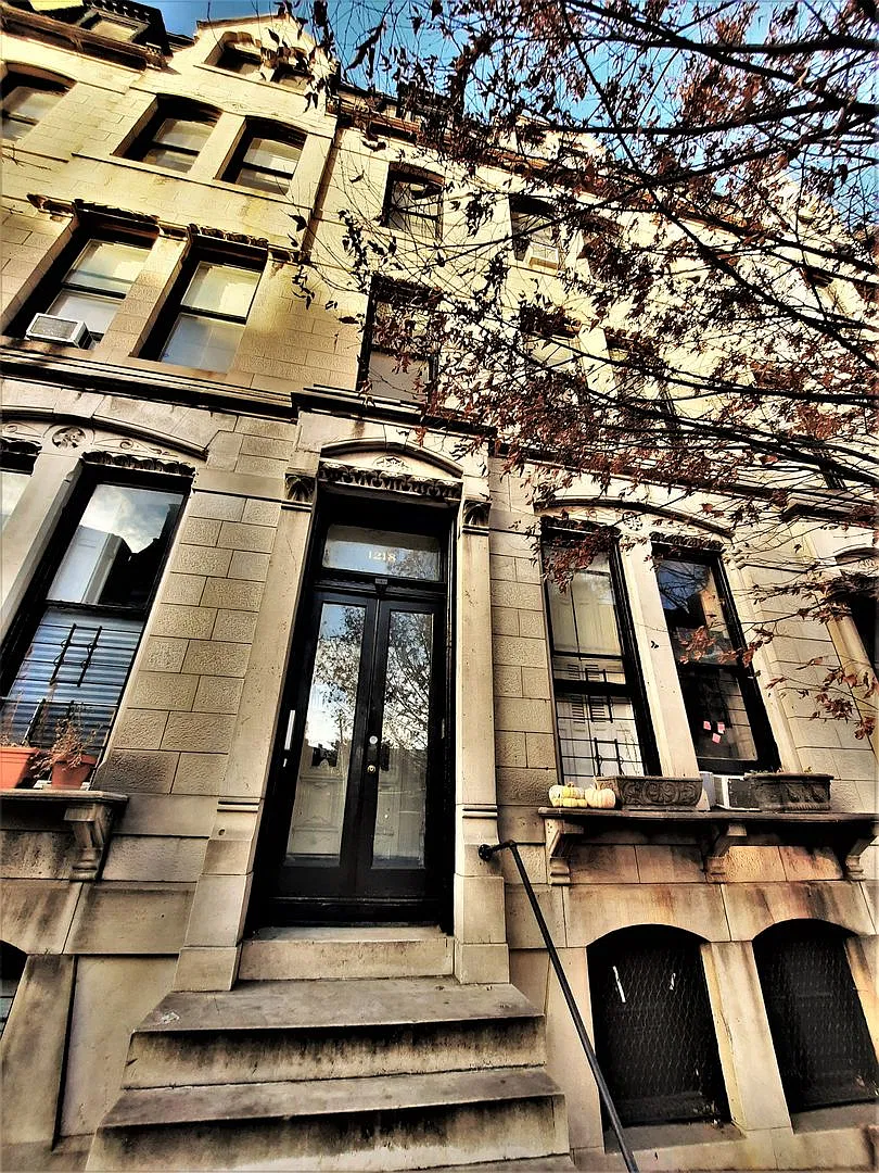 1218 St Paul Street — Photo 3