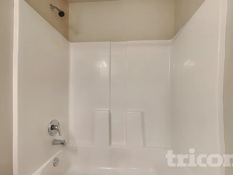 37 Oakville Dr — Photo 14