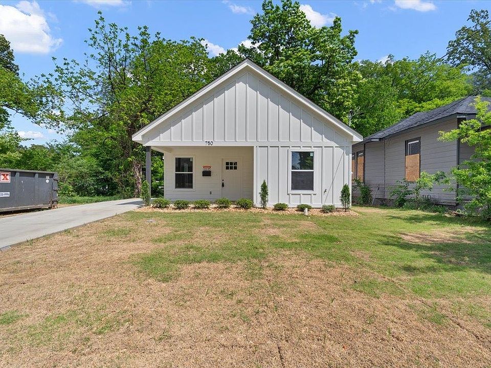 1st image of 750 Barrett Pl
