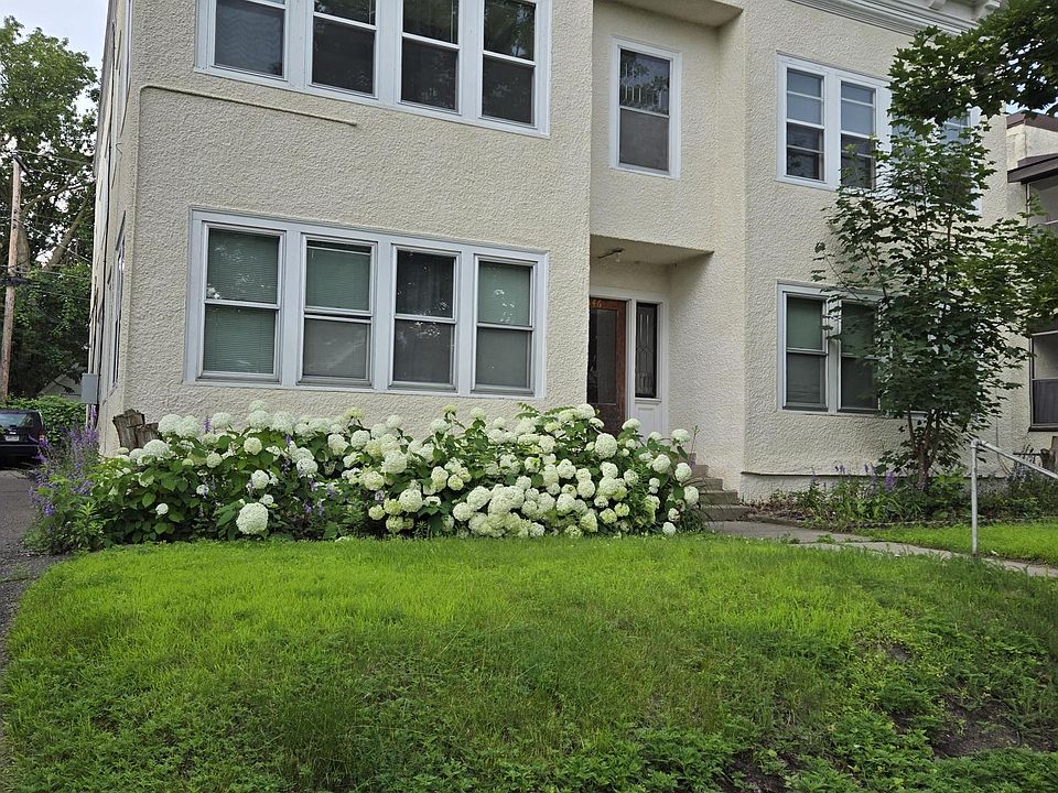1646 Selby Avenue 
walking distance to Snelling and Selby
