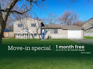 5212 Refugee Rd, Columbus, OH 43232