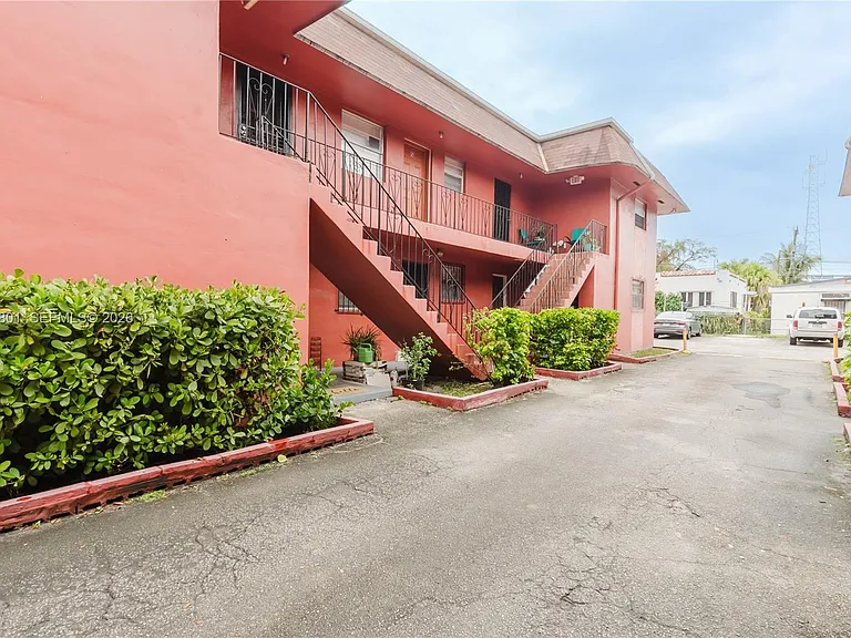 747 NW 13th Ave #3 — Photo 14