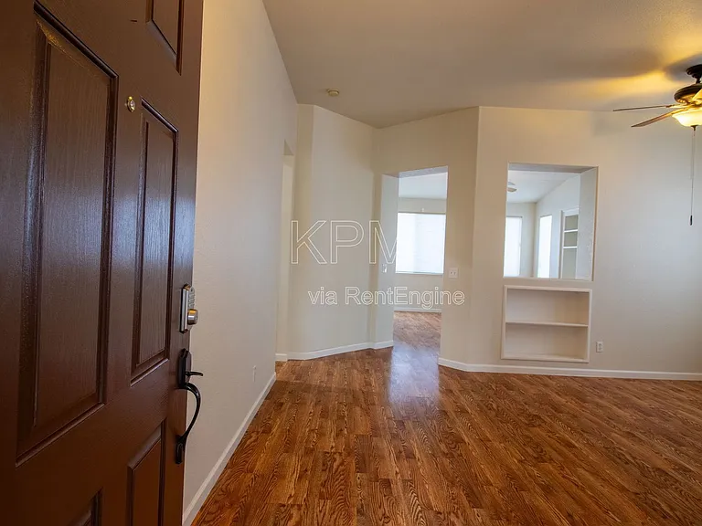 2609 Magnolia Ct — Photo 4