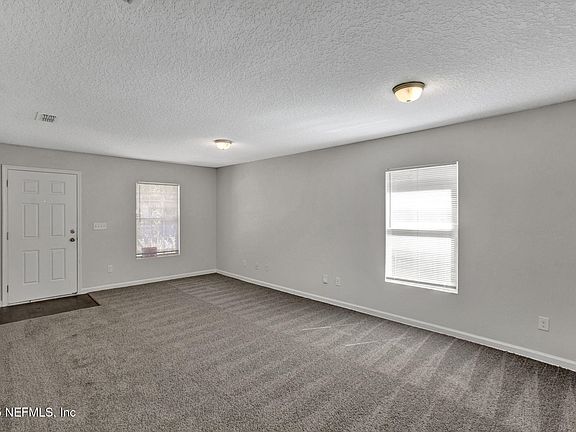 5th image of 8492 JASPER Avenue