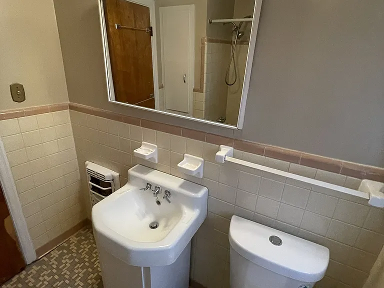 1430 Beaumont Dr — Photo 11