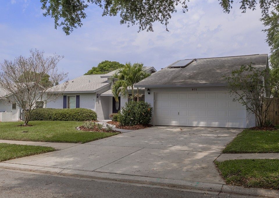 1st image of 971 Cortland Way