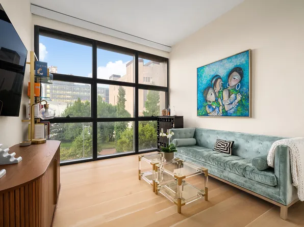 290 West Street image 13 of 19