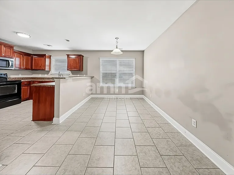 133 Ohara Dr — Photo 5