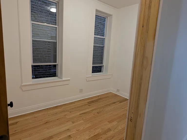 1806 S Carpenter St #1 — Photo 11