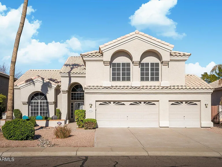 4410 W Fallen Leaf Ln — Photo 1