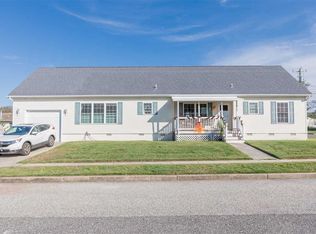 83 Atlantic Ave, Cape May, NJ 08204