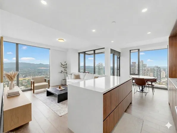 5987 Wilson Ave #3908, Burnaby, BC V5H 4R8