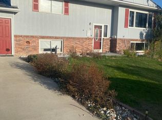 11 Spruce Dr, Havre, MT 59501
