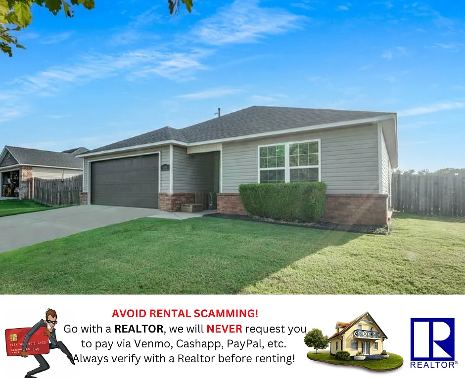 3 bed, 2.0 bath, 1380 sqft, $1,695 — Photo 1