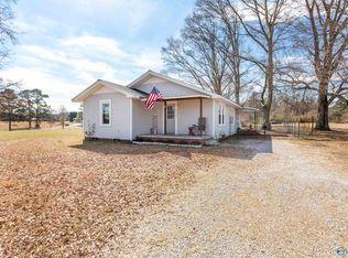912 Rabbittown Rd, Glencoe, AL 35905