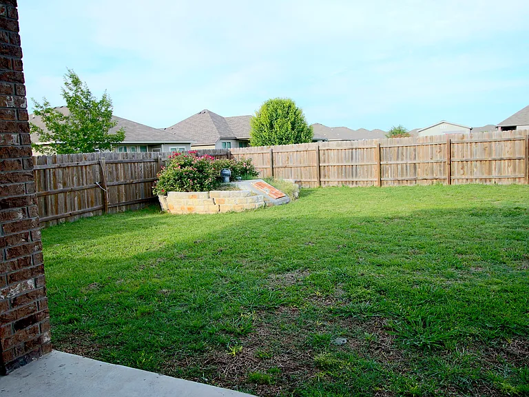 5917 Worthing Dr — Photo 34