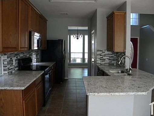 5th image of 4636 Vista Meadows Dr