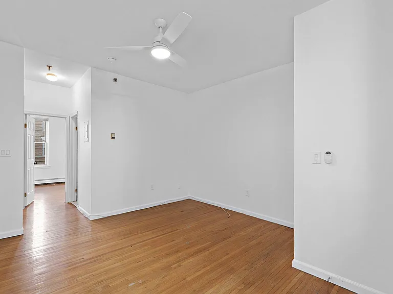 711 Willow Ave #3D — Photo 9