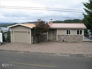 2nd image of 2640 NE Lake Dr