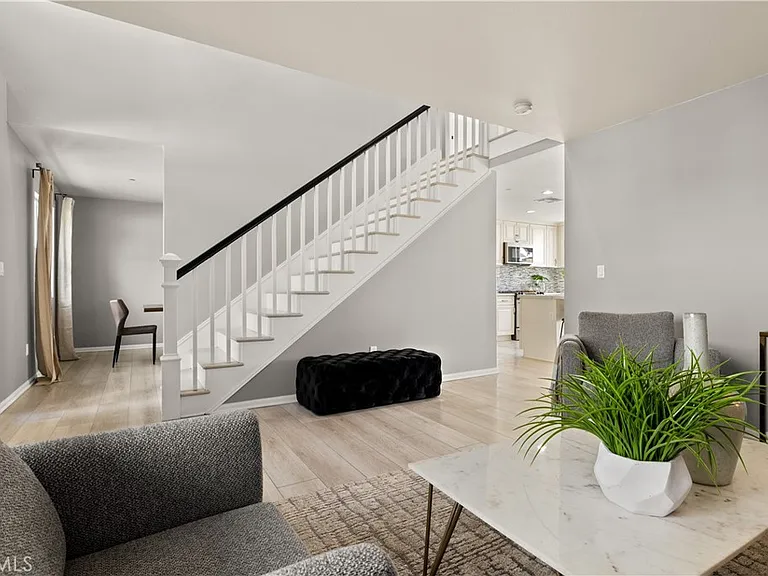 8213 Quartz Ave — Photo 5