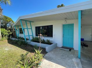 911 E 2nd Ave, New Smyrna Beach, FL 32169
