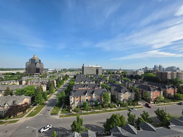 8 Rosebank Dr #11C — Photo 10