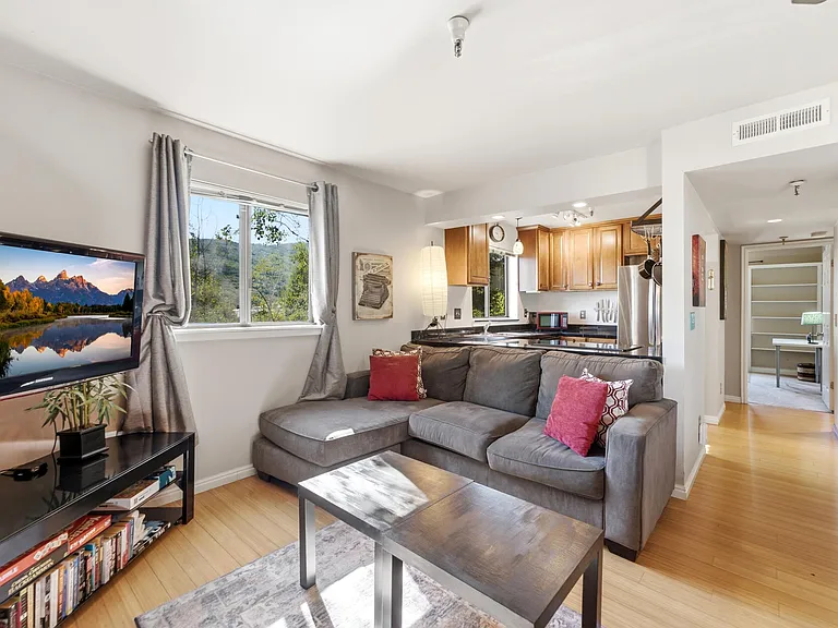1650 Iron Horse Loop Rd #H5 — Photo 7