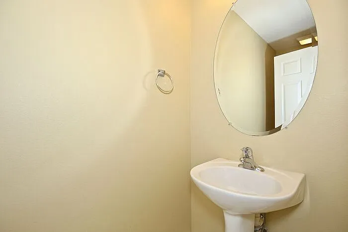 1459 Lake Baldwin Ln #B — Photo 10
