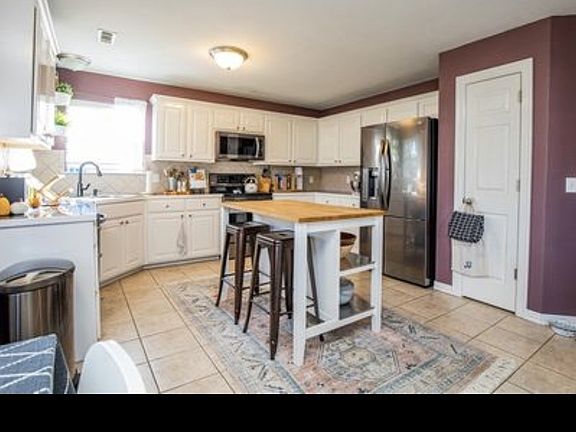 4th image of 3518 W Grouse Rd
