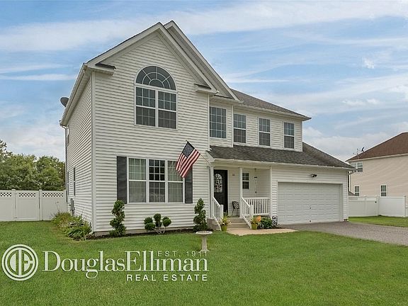 2nd image of 22 Audobon St