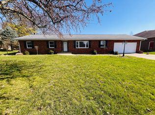122 Meadow Ln, Hillsboro, OH 45133