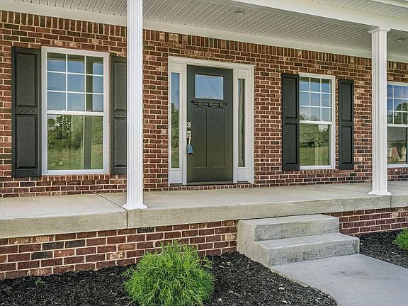 4th image of 185 Williamsburg Dr
