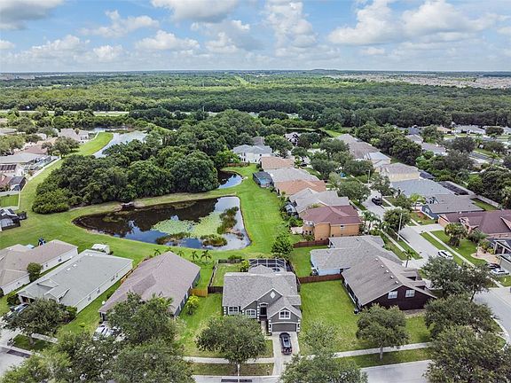 3rd image of 6605 Brighton Park Dr