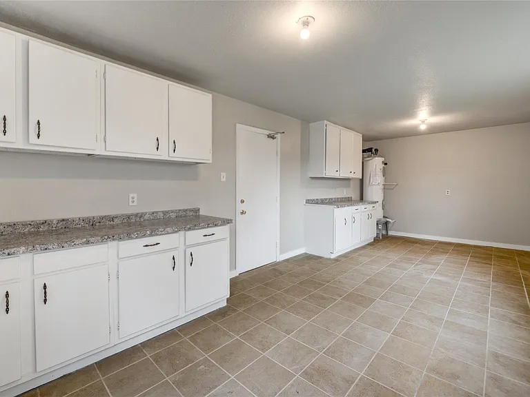 6603 1/2 Narcissus St — Photo 24