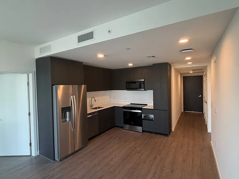 1760 NW 1st Ave #C6 — Photo 9