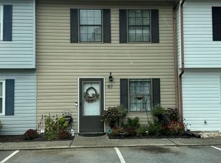 97 Tinkerview Dr, Cloverdale, VA 24077
