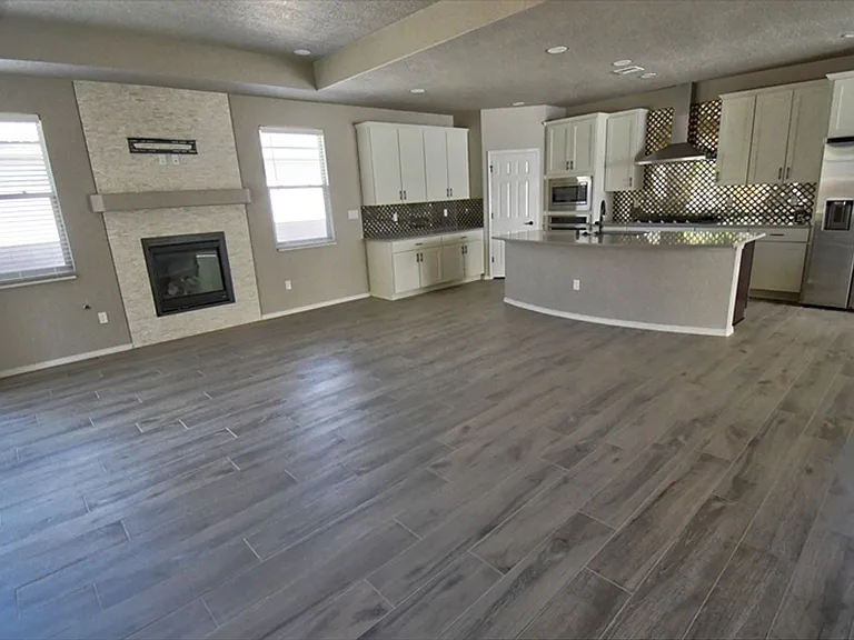 11404 Rock Squirrel Ave SE — Photo 2