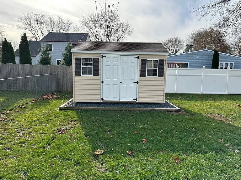 10 Chestnut Dr — Photo 20