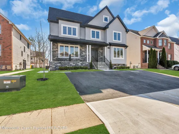 26 White Dove Court, Lakewood, NJ 08701