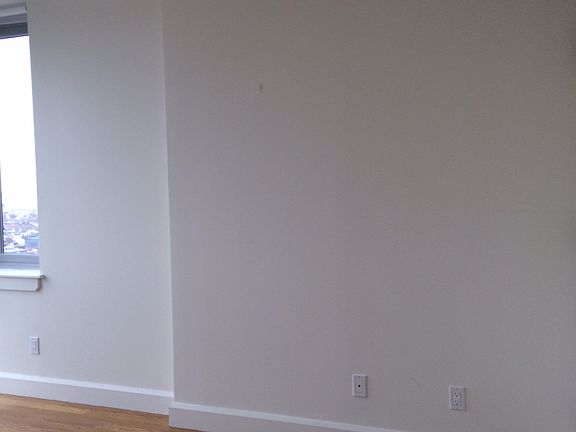 5th image of 236 Livingston St APT 26F