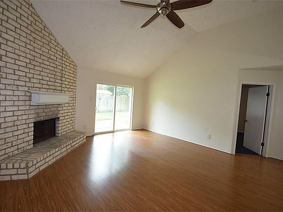 4th image of 5721 Village Arbour Dr